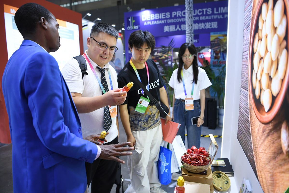 【中国那些事儿】卢旺达经济分析师：中国消费升级为发展中经济体创造新机遇