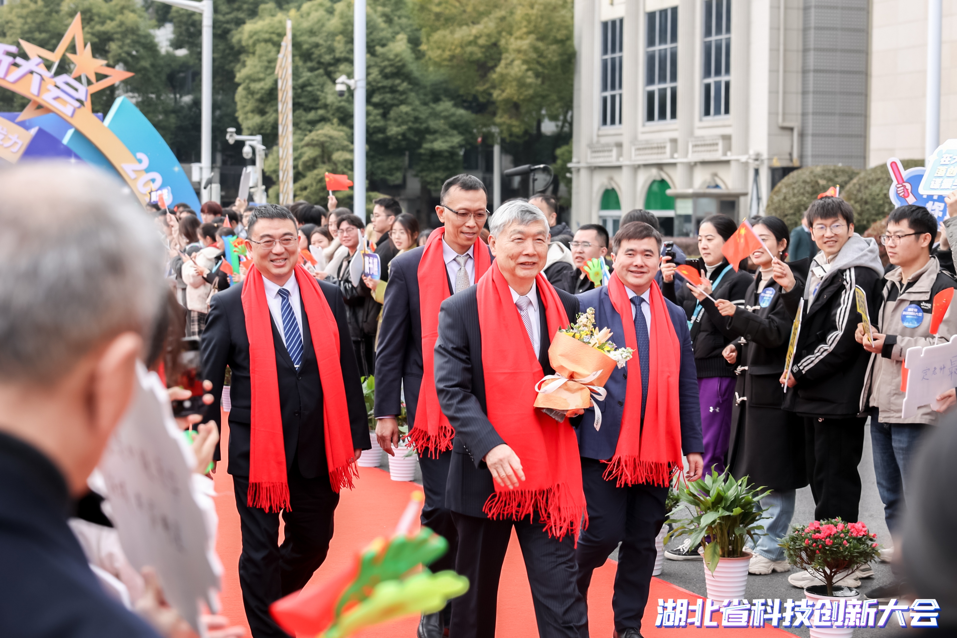 牢记殷切嘱托心得体会_牢记了殷切嘱托_