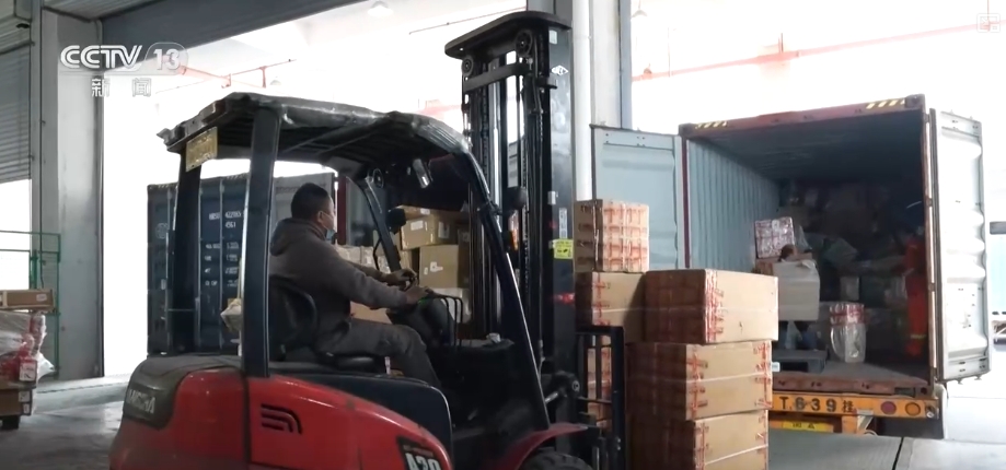 增长“引擎”动力足！多领域“火热”数据点“亮”中国经济_增长“引擎”动力足！多领域“火热”数据点“亮”中国经济_