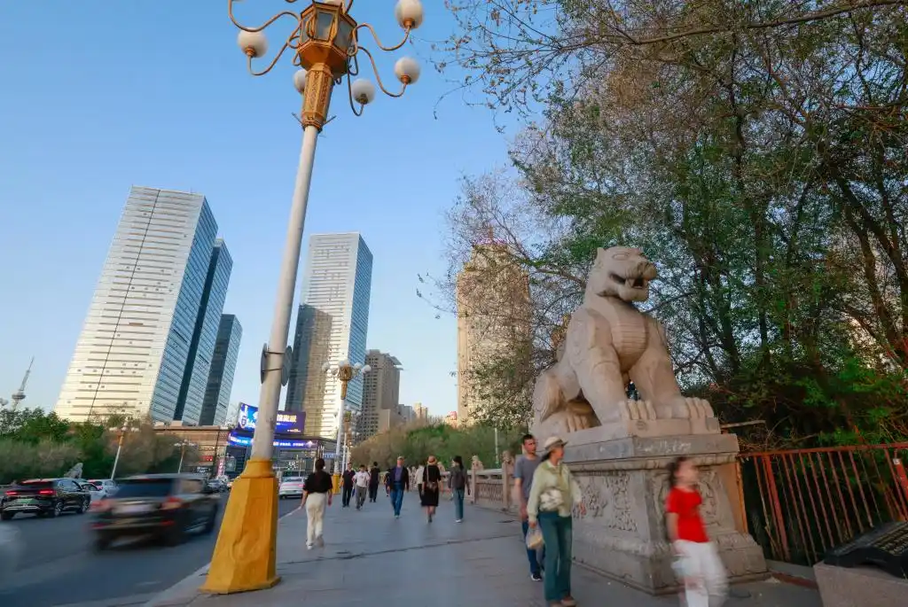 解码文化自信的城市样本丨塞垣此地擅繁华——解码乌鲁木齐的文化自信样本