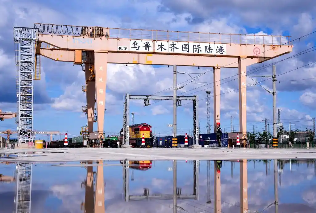 _文化根基文化自信_探寻乌鲁木齐