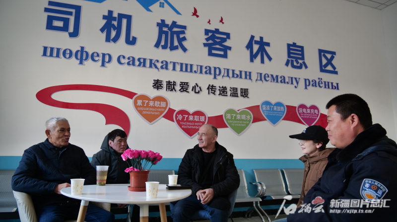 哈萨克斯坦霍尔果斯_霍尔果斯和哈萨克斯坦的山脉_