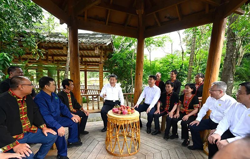 一场凉亭座谈会 | 学习总书记的好作风⑧