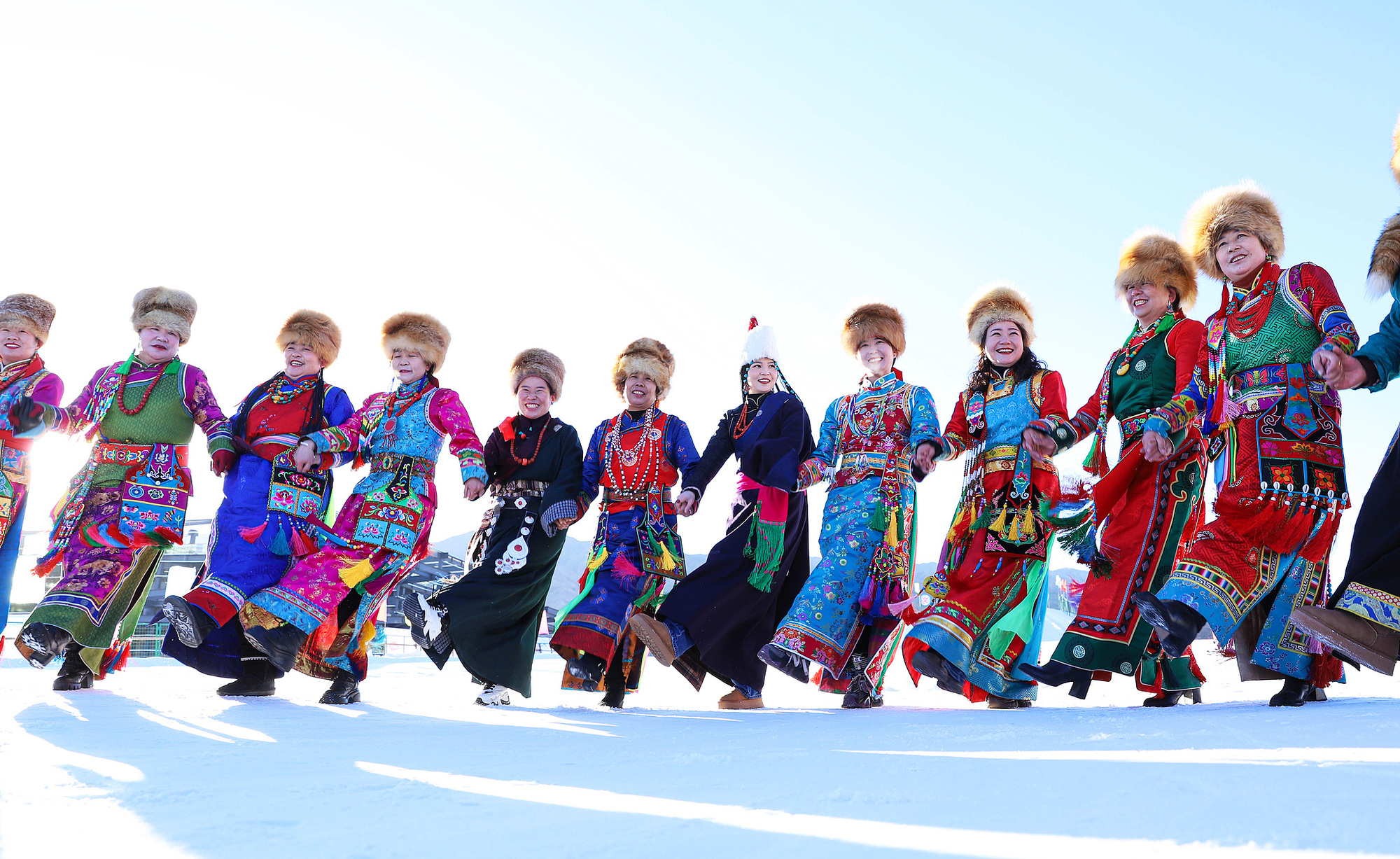 冰雪春天怎么写_冰雪春天绘画_