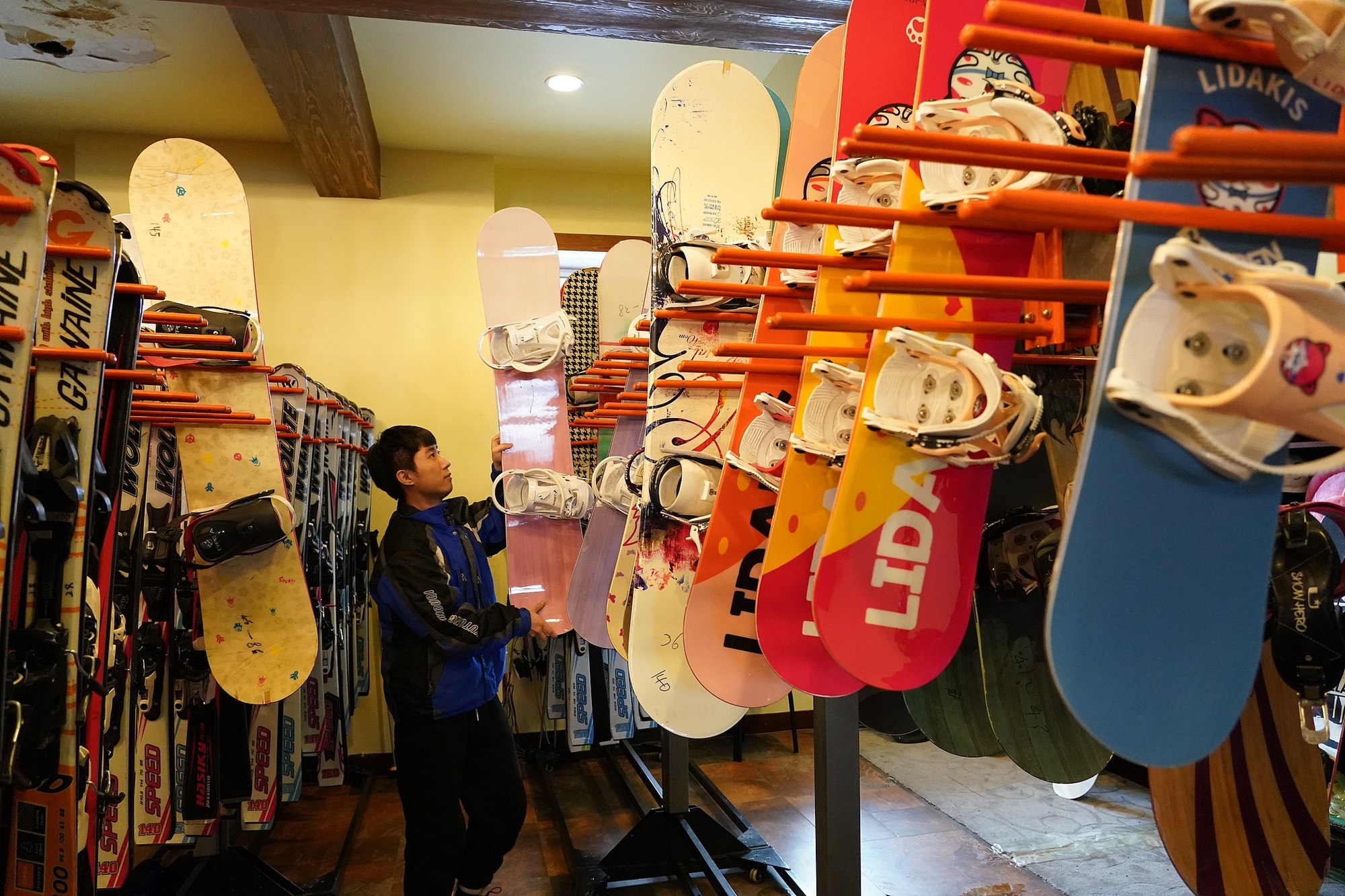 冰雪春天绘画__冰雪春天怎么写