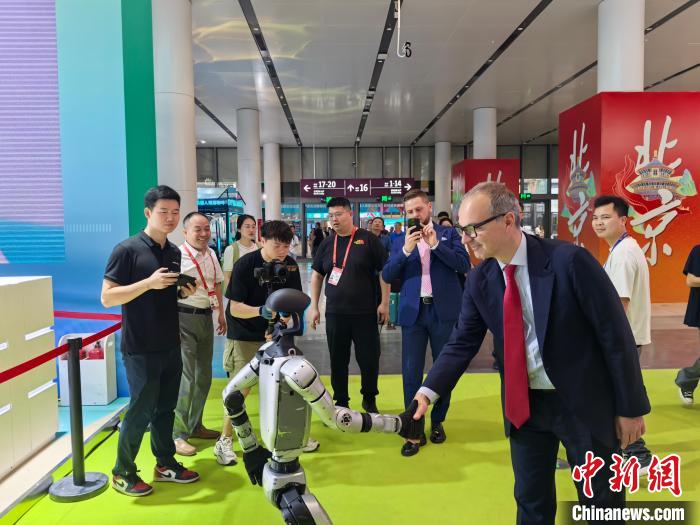 文博会观察：“科技+文化”AI应用场景吸睛