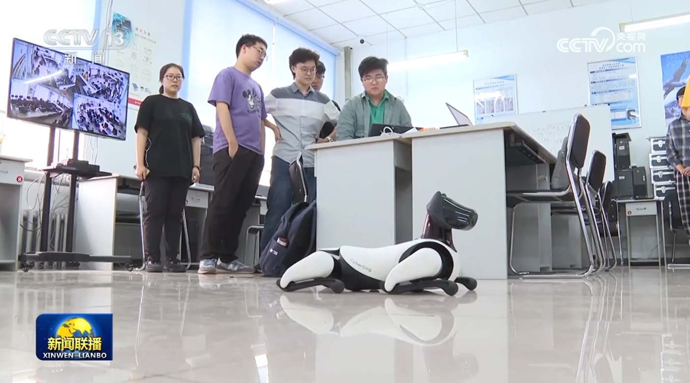 激发新动能_用新动能推动新发展_