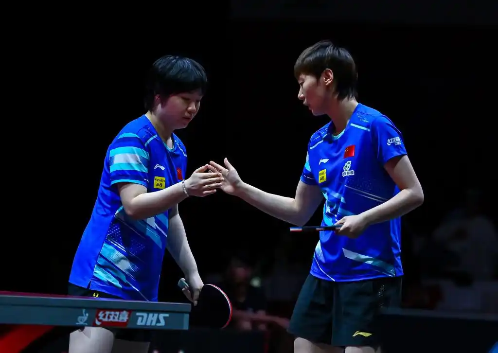 王曼昱/蒯曼横扫对手夺冠，国乒实现世乒赛女双19连冠