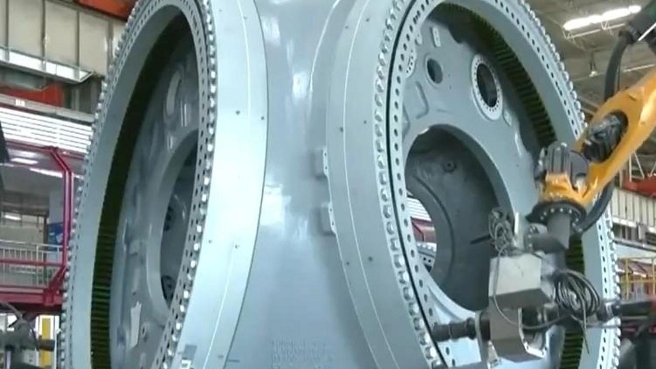 聚焦经济运行__聚焦中国经济新赛道