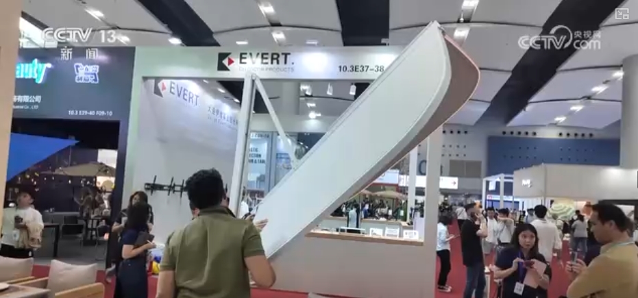 聚焦经济运行_聚焦中国经济新赛道_