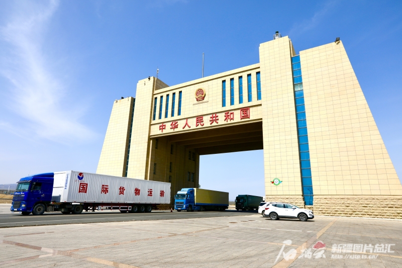 _阿拉山口士兵_阿拉山口关口