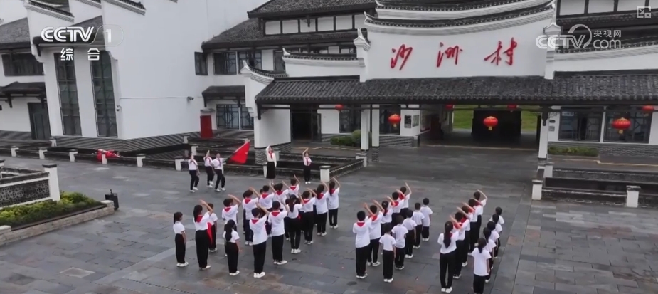 各地多彩活动迎“六一” 守护红色根脉做新时代好少年_各地多彩活动迎“六一” 守护红色根脉做新时代好少年_